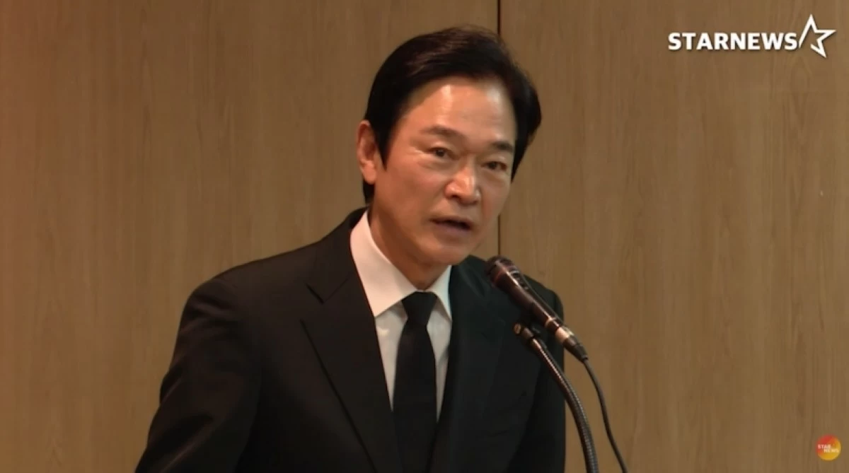 The funeral for Korean actor Lee Soon-jae on Nov. 27 (Screenshot from Starnews Korea video on YouTube) 
