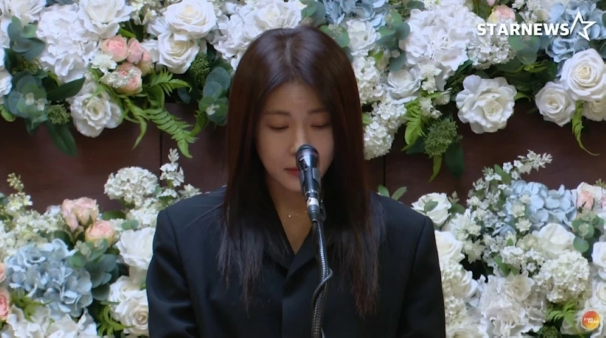 The funeral for Korean actor Lee Soon-jae on Nov. 27 (Screenshot from Starnews Korea video on YouTube) 