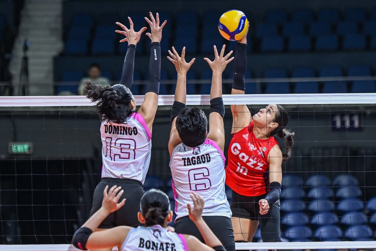 Brooke Van Sickle delivers for Petro Gazz. (PVL Images)