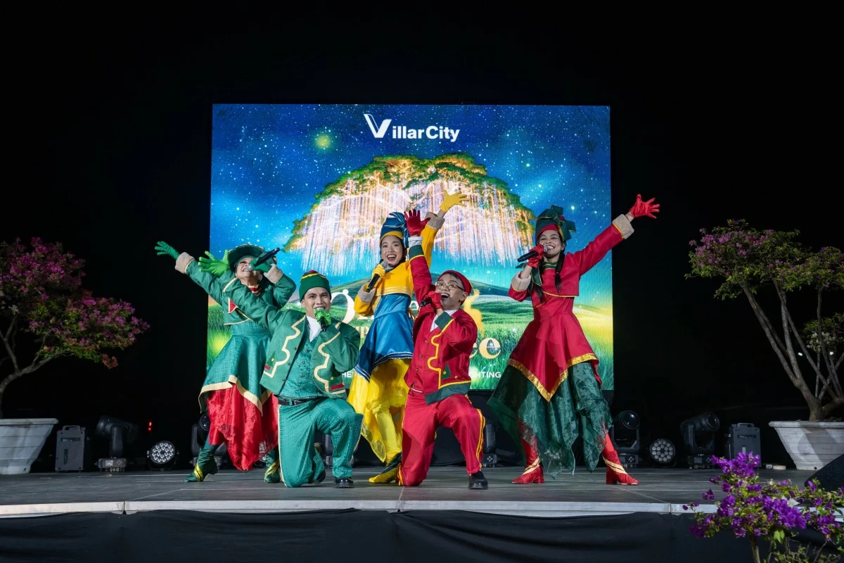 A holiday showcase by Madison Christmas Musical Performance