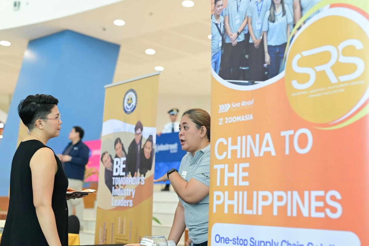 Attendees make their rounds at the Partner Passport Challenge, visiting different booths to learn about hiring solutions, business tools, digital platforms, and partner services that support MSME growth.