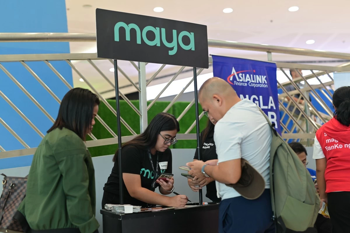 Attendees make their rounds at the Partner Passport Challenge, visiting different booths to learn about hiring solutions, business tools, digital platforms, and partner services that support MSME growth.
