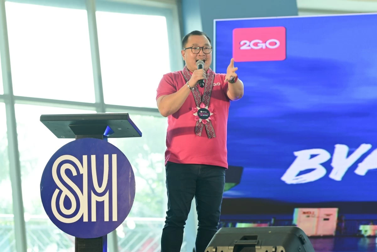 Industry experts Ms.Flor Tanay of Lalamove PH, Mr. Francis John Cha of 2GO Travel, and Mr. Gabriel Cui of DITO of BizBayan present logistics and digital solutions designed to help MSMEs scale.