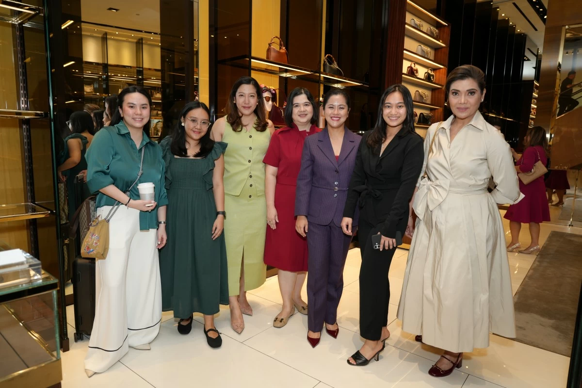 (From left) SLPC marketing specialist Therese Francisco, SLPC senior retail marketing specialist Pearly Magto, SLPC senior retail marketing manager Arrianne M. Nadurata, asst. director of Retail - Lease Management Hazel Del Castillo, Gucci store operations manager Nicole Garay, and SPI executive vice president for Retail and Commercial Joy Polloso