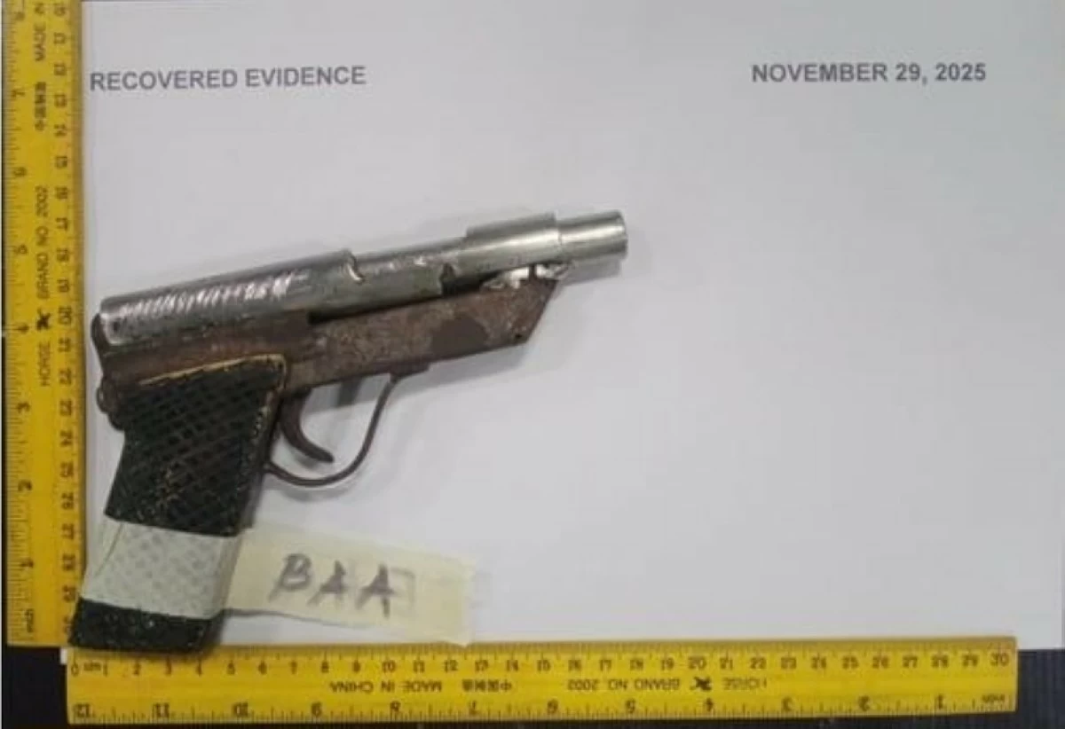 The improvised firearm seized by the Muntinlupa police on Nov. 29 (Photo from Muntinlupa police)