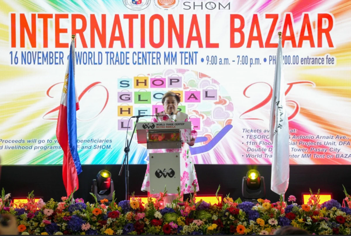 Ma. Theresa P. Lazaro, Secretary of Foreign Affairs and IBF Chair, formally opened the program with her remarks.