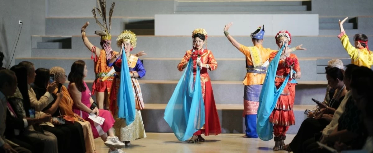 Guest were treated through a cultural performance by Touche Production