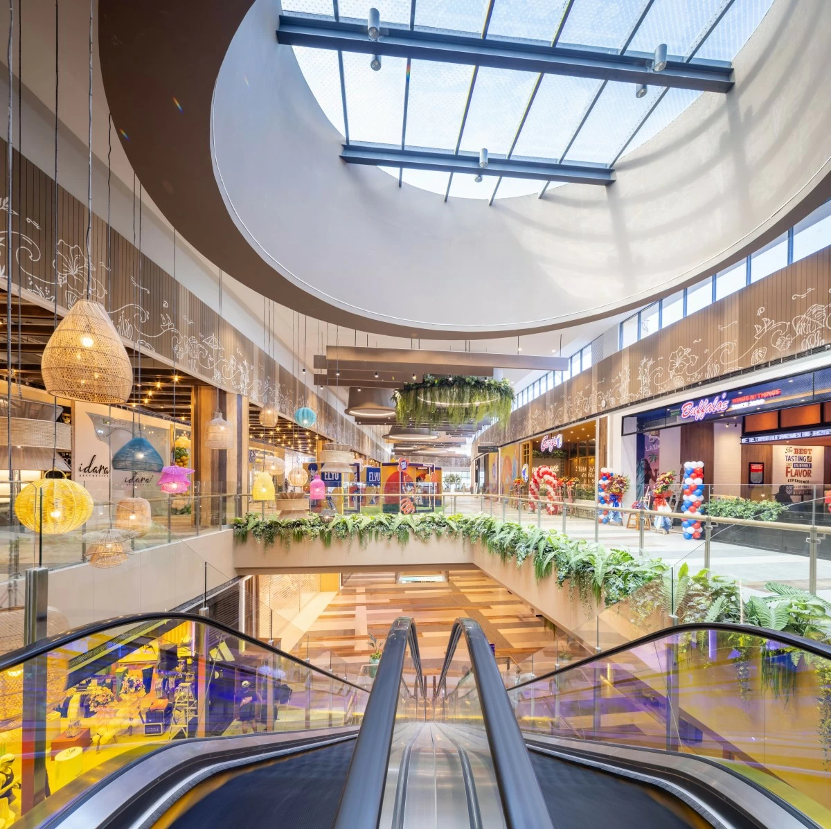 The high ceilings and bright spaces in the new SM La Union reduce energy consumption during the mall’s daytime operations, allowing mallgoers to bask in the sun while completing shopping errands.  
