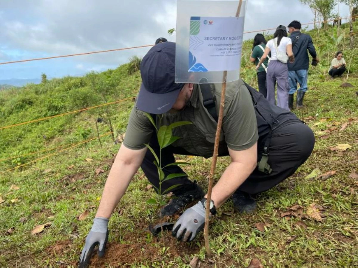 The Climate Change Commission kicked off the 18th Global Warming and Climate Change Consciousness Week with a tree-growing activity in the Caliraya–Lumot Watershed in Paete, Laguna, highlighting the importance of nature-based solutions for climate resilience.