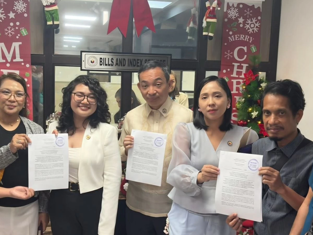 The Makabayan bloc files House Resolution (HR) No.549 at the bills and index section on Wednesday, Dec. 3 (Facebook)