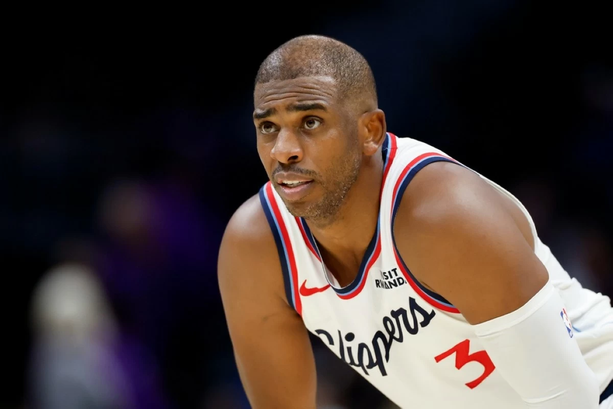 Los Angeles Clippers guard Chris Paul stands on the court during the second half of an NBA basketball game against the Charlotte Hornets in Charlotte, N.C., Saturday, Nov. 22, 2025. (AP Photo/Nell Redmond)