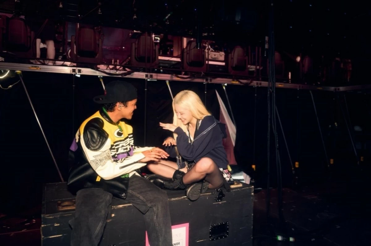 Rosé and Bruno Mars (Rosé's Instagram)