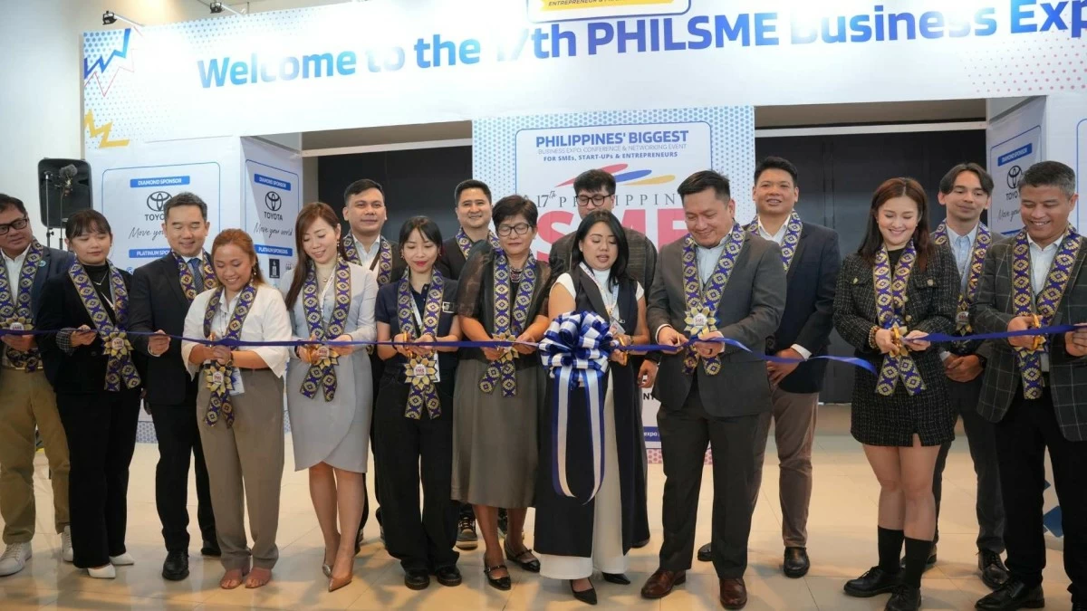 Executives from Toyota Motor Philippines, GCash for Business, Taho Story, USA Poultry & Egg Export Council, Benchmark, and Canva join PHILSME CEO Trixie Esguerra-Abrenilla in kicking off the 17th edition.