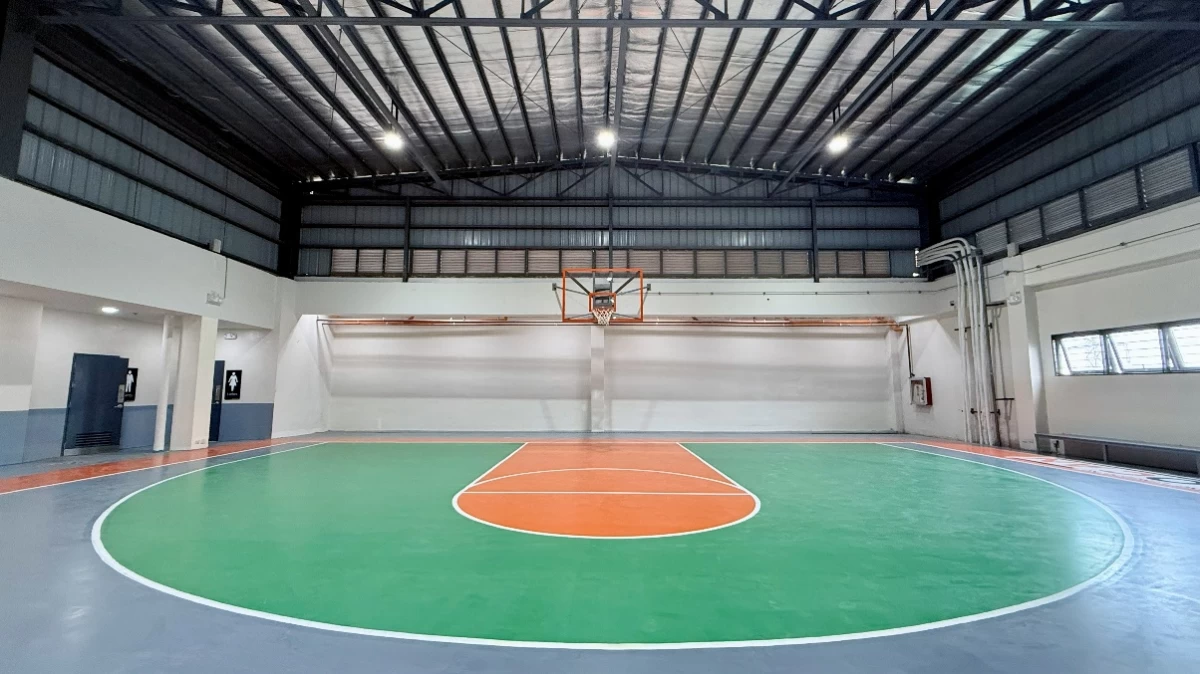 The Plaza at Bagong Silang hosts a basketball court and a health center on the third floor.