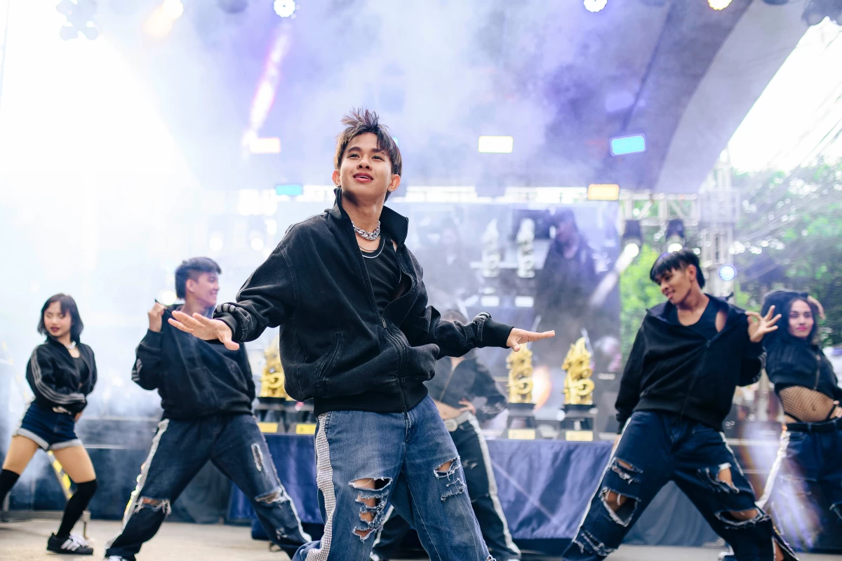 The NU Dance Company (NUDC), Pagdiriwang sa Kalye Jhocson (NU victory party for UAAP Season 87)
