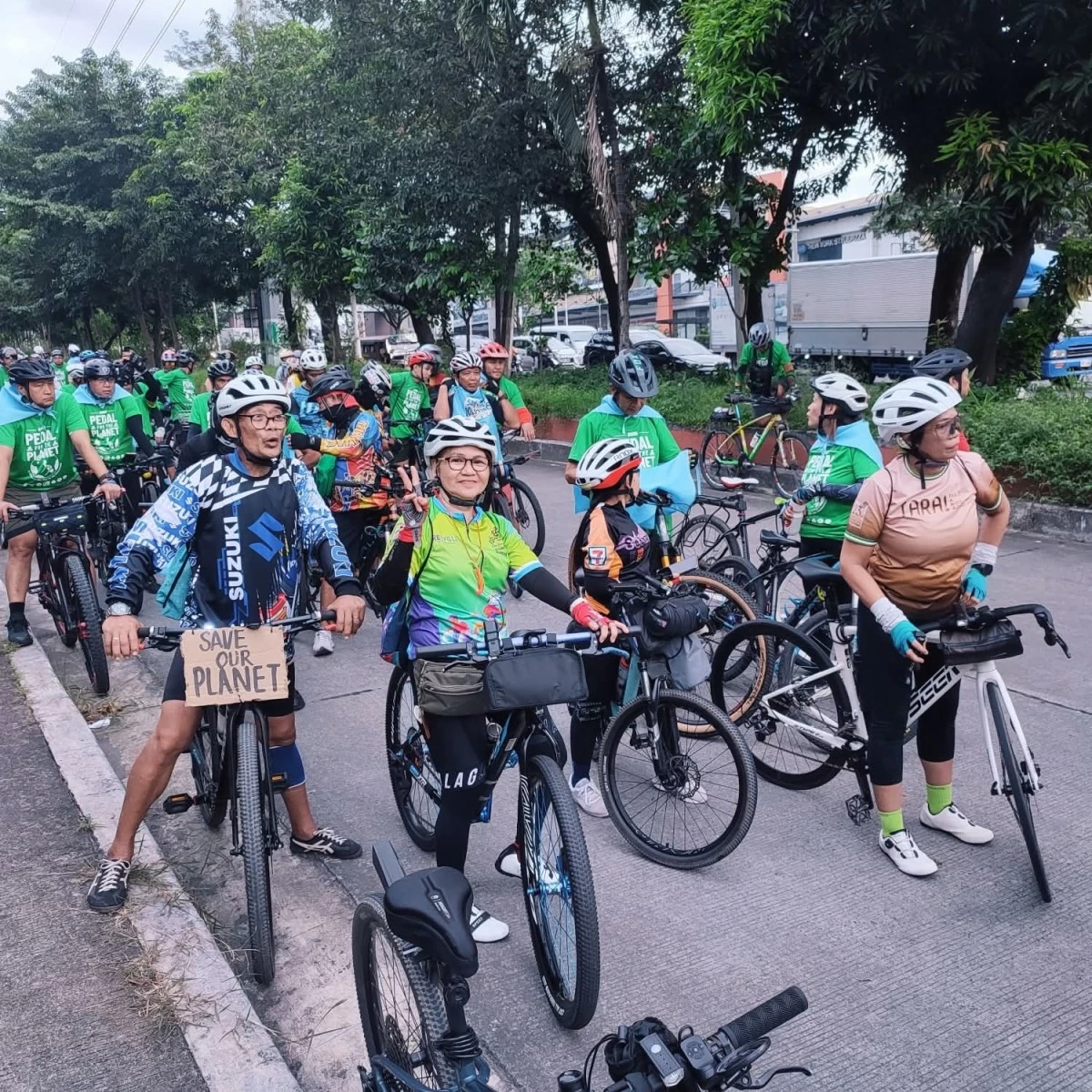 Cyclists participate ‘Pedal for the Planet’ unity ride in QC on Saturday, Dec. 6 (Photo from Earth Island Institute Asia-Pacific)