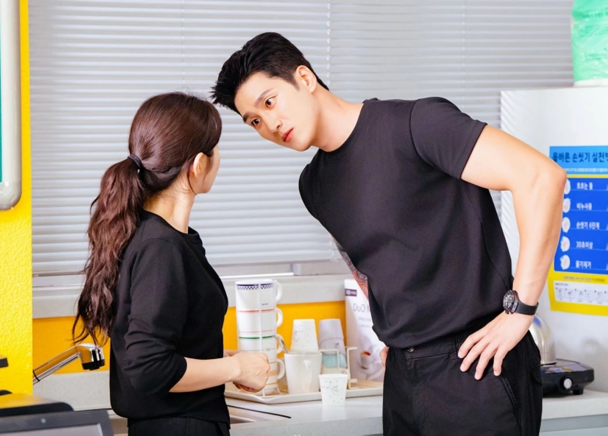 Ahn Bo-hyun and Lee Joo-bin in Prime Video's romantic comedy series “Spring Fever” (Instagram) 