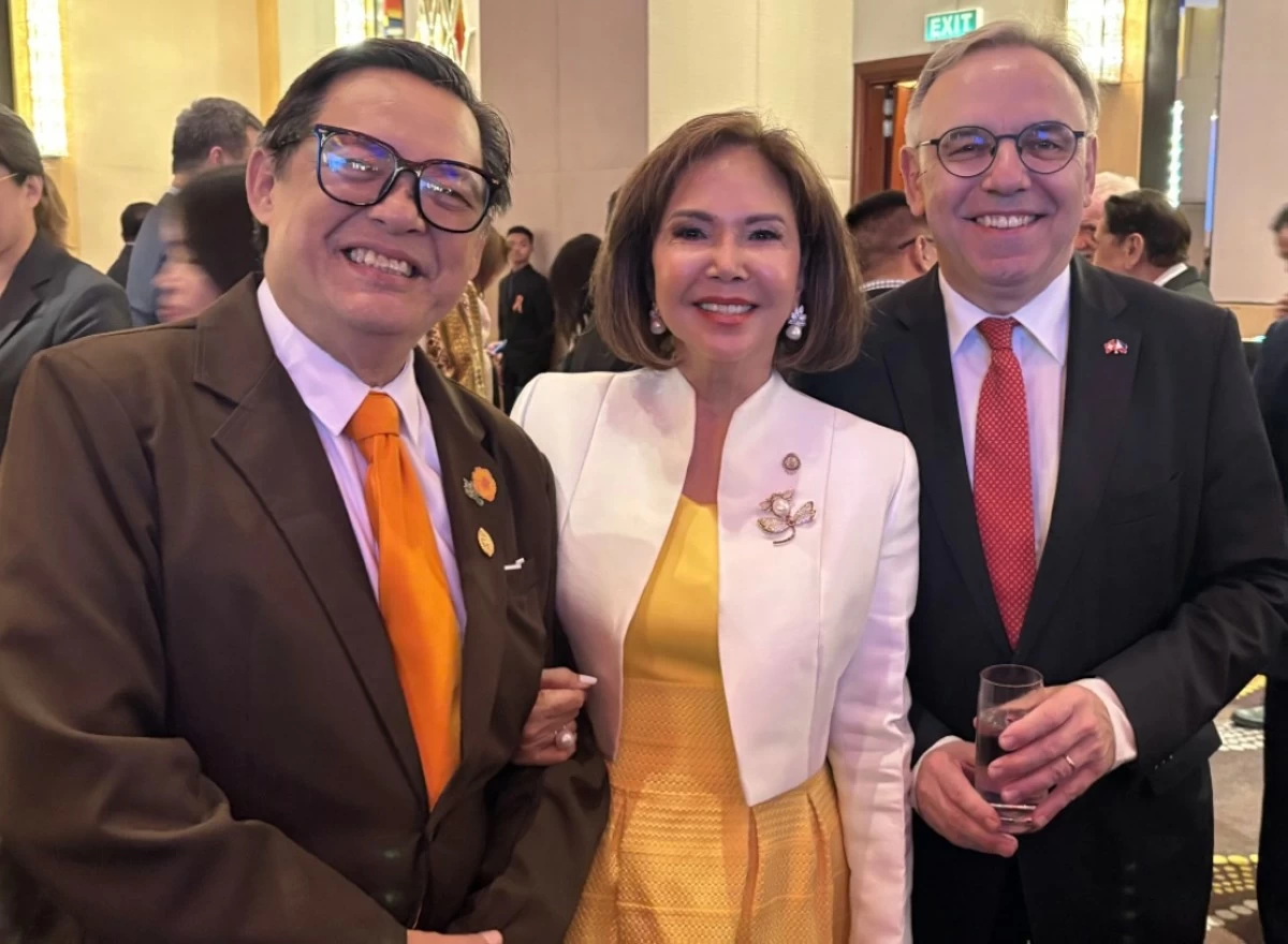 Manila Bulletin’s Barbie Atienza with Consul Fortune Ledesma of Monaco Consulate, and Ambassador Nicolas Brühl of the Embassy of Switzerland