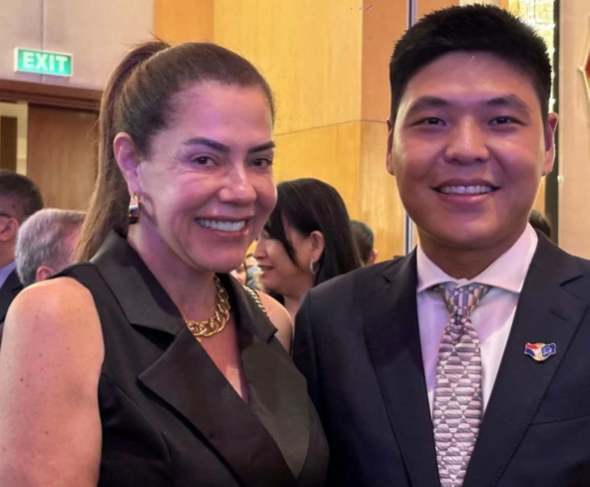 Mme. Aliki Pappa of the Embassy of Greece with James Villareal, honorary consul of Romania in General Santos City
