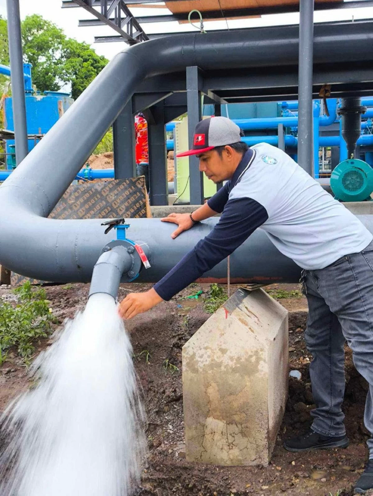 
THE Bacolod City Water District (Baciwa)-PrimeWater announced on Wednesday, May 7, the activation of the Matab-ang Water Treatment Plant in Barangay Granada, Bacolod City that will provide an additional three million liters per day (MLD) of water to around 5,000 households. (Photo via Baciwa-PrimeWater/FB)
