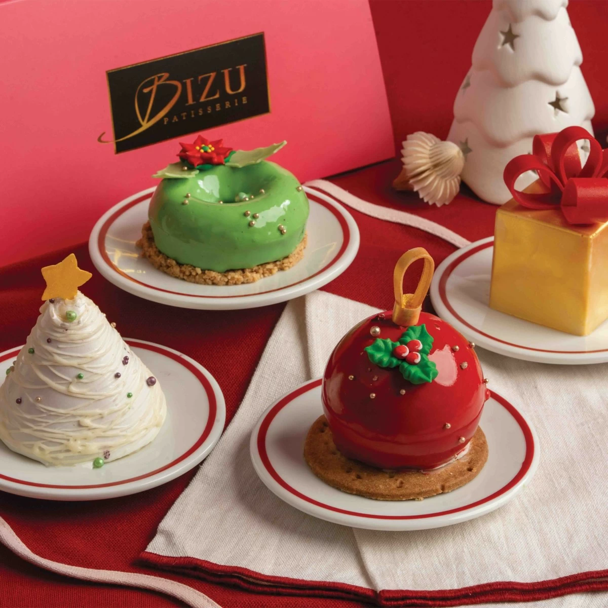Cake Surprise Box of 4 Christmas Edition