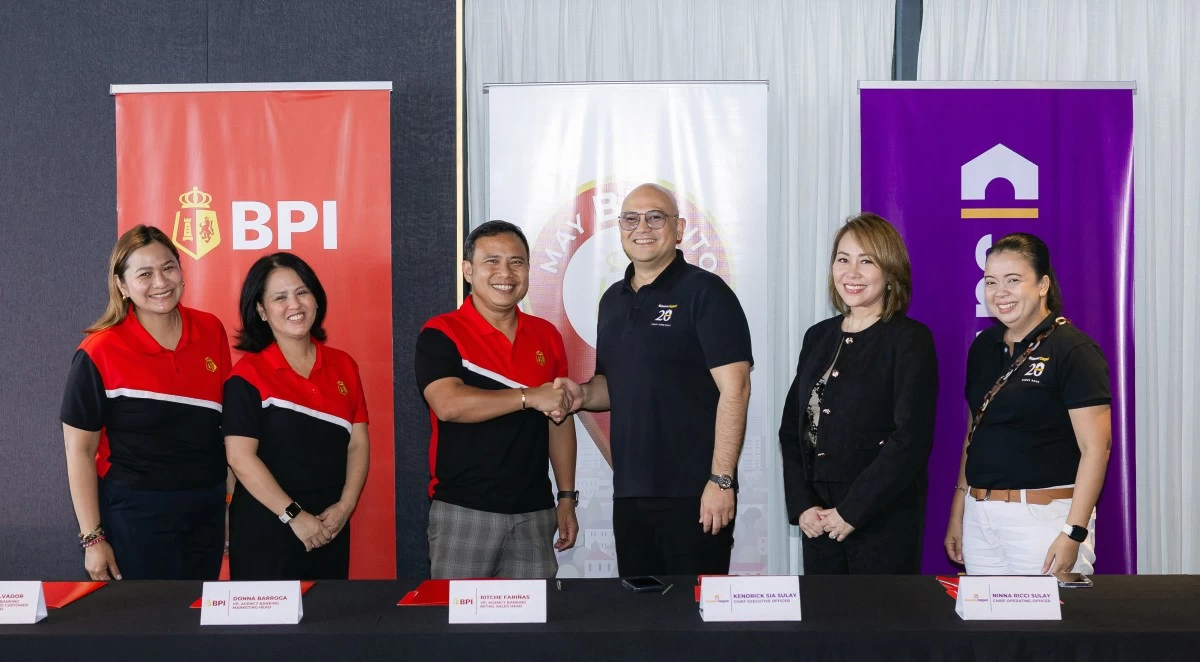 (L-R) BPI’s Nell Salvador, Head of Agency Banking Training and Customer Service; Donna Barroga, Head of Agency Banking Brand Management and Marketing; and Ritche Farinas, Head of Agency Banking Retail Sales and Partnerships. Savers Depot’s Kendrick Sia Sulay, Chief Executive Officer; Ninna Ricci Sulay, Chief Operating Officer; and Glenda Inocencio, Finance Manager.
