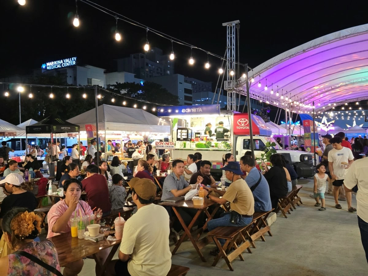 By early evening the food park was full of event guests and locals trying out the booths and food trucks.