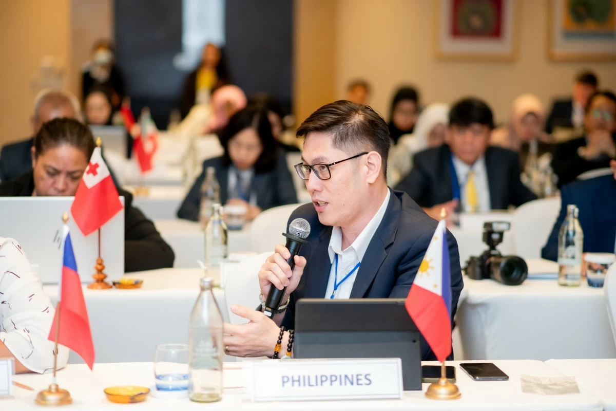 Former PHLPost Chief of Staff and now Strategic Communications Manager of the Philippines’ first sovereign wealth fund, Marcos Ryan Palingayan Laurente, has been named an outstanding alumnus in the field of Public Administration and Governance by Colegio de Calumpit, formerly Calumpit Institute. 