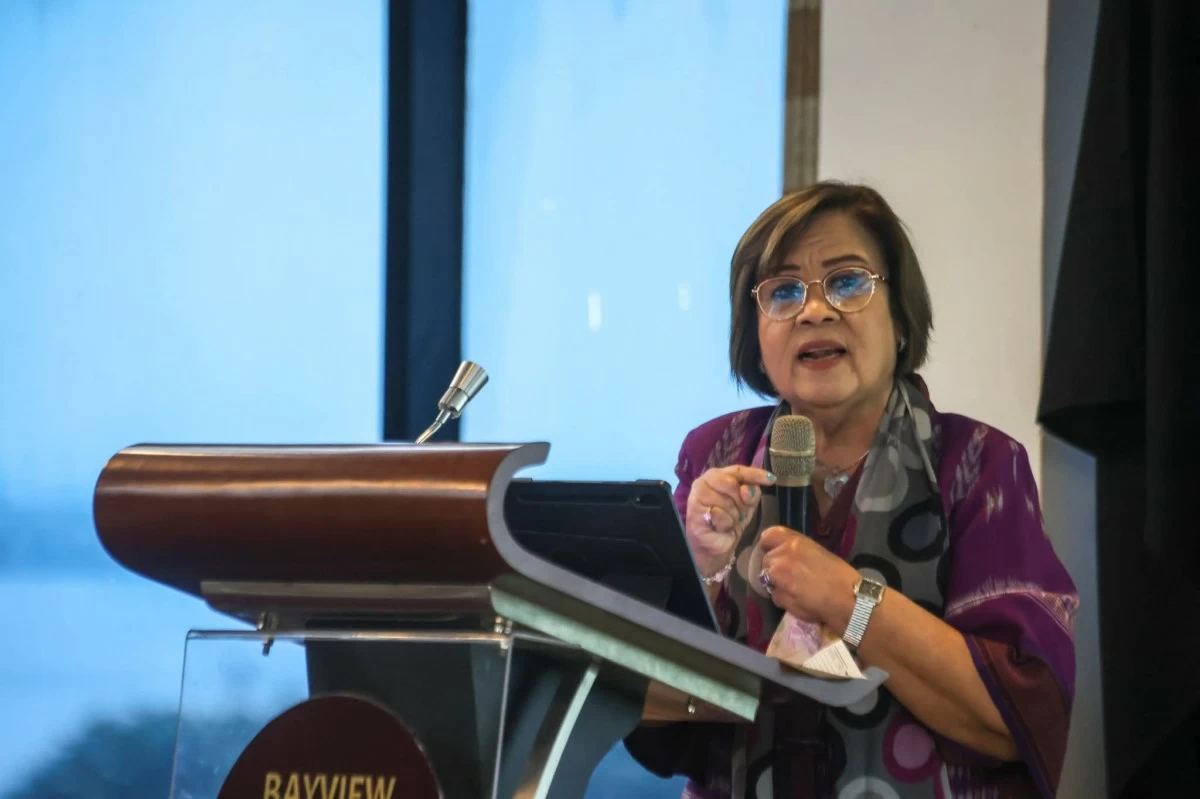 'Dapat nababantayan': De Lima calls for House probe on Manila Bay reclamation projects