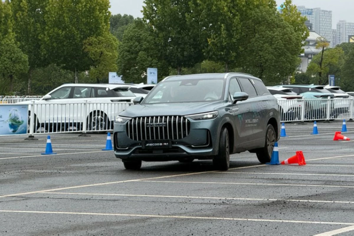 Jaecoo J8