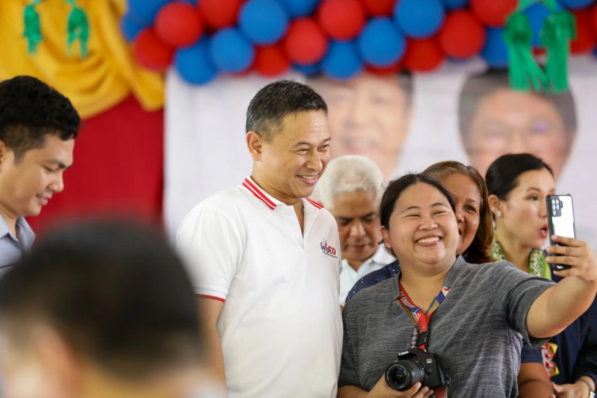 DepEd Secretary Sonny Angara led the inauguration of the Philippines’ first fully air-conditioned public school building at Pacita 2 Elementary School in San Pedro City, Laguna, providing a modern learning environment for over 800 students. (DepEd photo) 