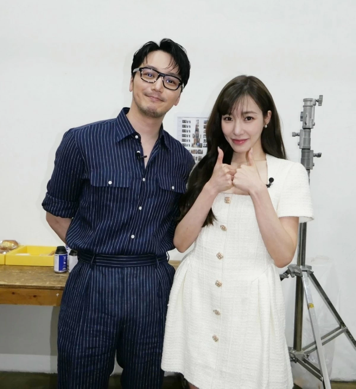 Byun Yo-han (left) and Tiffany Young while promoting 