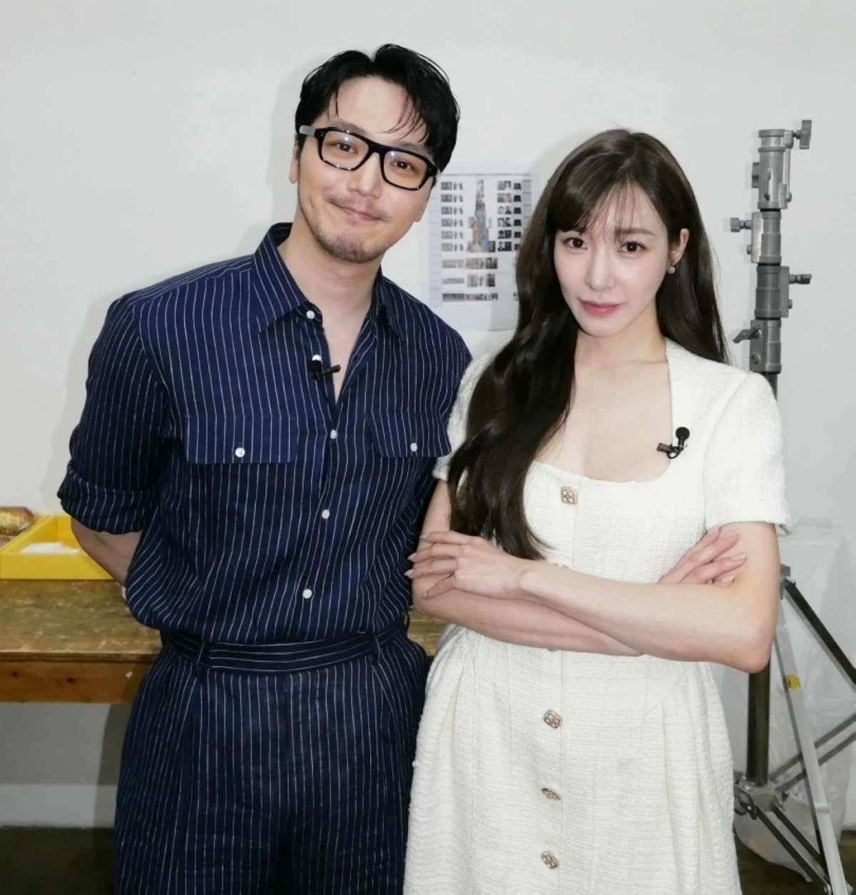Byun Yo-han (left) and Tiffany Young while promoting 