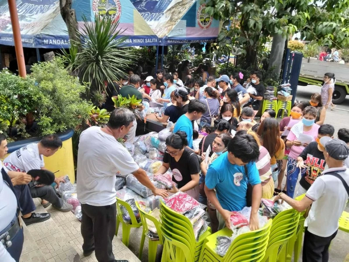 Renebelita Fuentebella’s Damit Dignidad Pilipinas (DDP) is a community-based, volunteer-driven initiative in the Philippines that focuses on humanitarian aid, environmental sustainability, and disaster risk reduction primarily through the collection, preparation, and distribution of pre-loved clothes and other essential personal items.