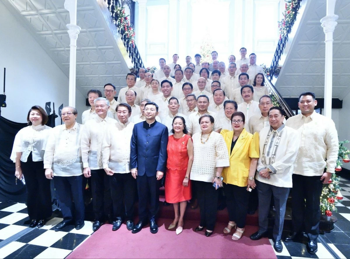 First Lady Liza Araneta Marcos opened the library of the Goldenberg Mansion to give business leaders, diplomats, and other guests a special tour of former First Lady Imelda R. Marcos' antique Chinese jade furniture and ceramics collection.