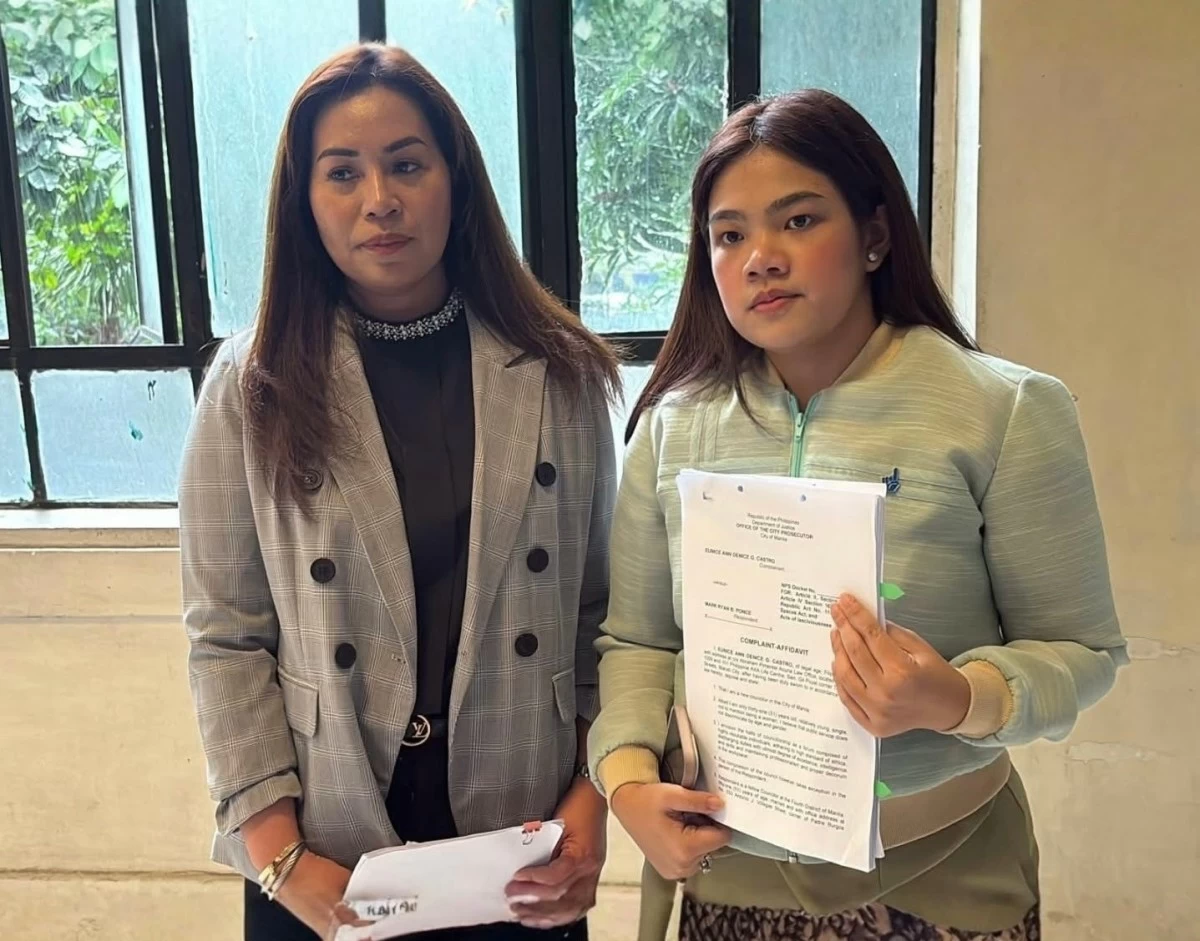 Manila 4th District Councilor Eunice Castro (right) files charges against 4th District Councilor Ryan Ponce on Tuesday, Dec. 16. (Photo from Councilor Eunice Castro)