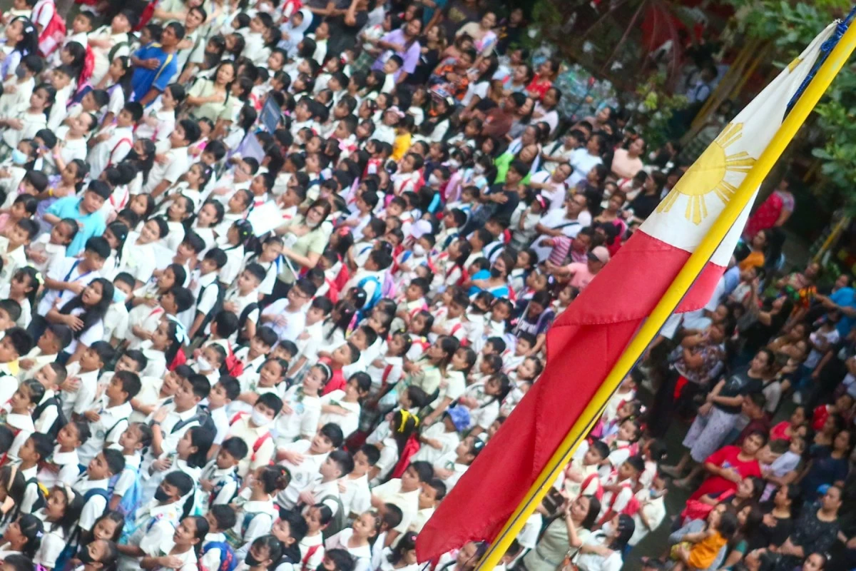 Based on SEA-PLM 2024, more Filipino Grade 5 learners are achieving higher proficiency in mathematics and reading, but UNICEF and SEAMEO warn that widening disparities require data-driven education reforms. (Manila Bulletin / file)