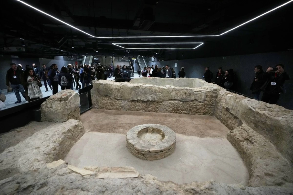 Ancient Roman finds backing to the 2nd century BC are on display in the 'Colosseo' new subway station, designed as a museum to showcase the archaeological finds uncovered during its construction, in Rome, Tuesday, Dec. 16, 2025. (AP Photo/Alessandra Tarantino)
