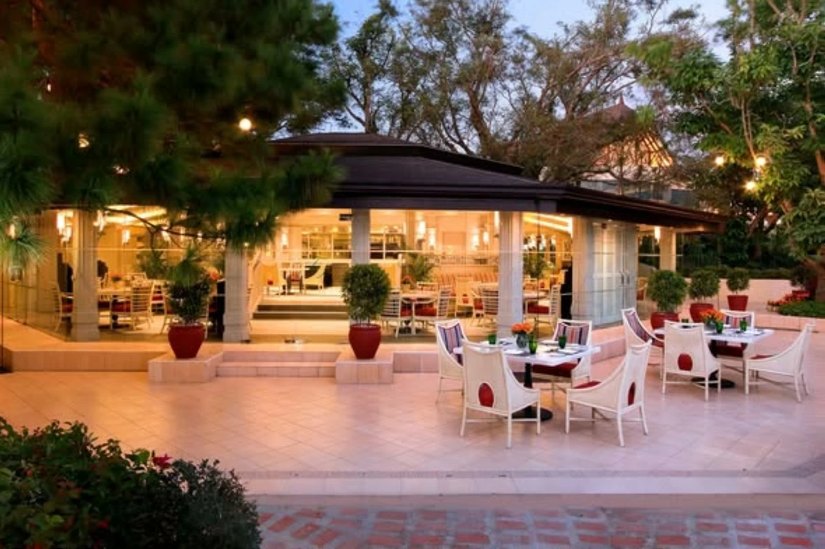 Taza Fresh Table is open daily from 12 NN to 10 PM, serving a special seasonal menu that brings the flavors of the holidays to every table.