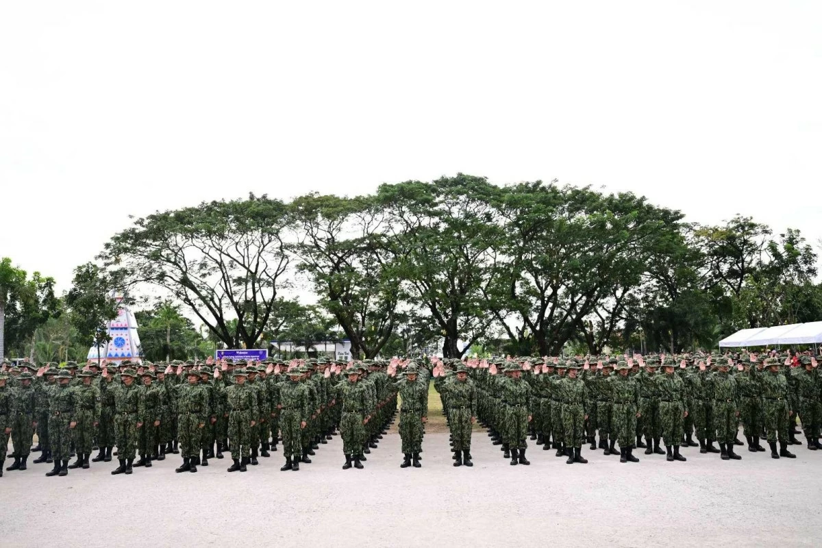 ROOKIE cops in Central Luzon. 
