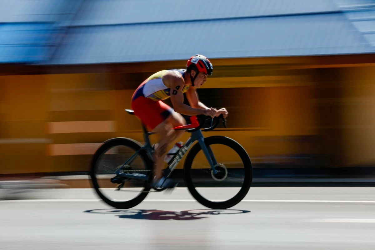 Fernando Casares in action during the mixed relay event. (POC Media)