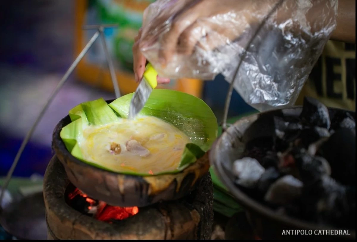 Bibingka (photo by Antipolo Cathedral)