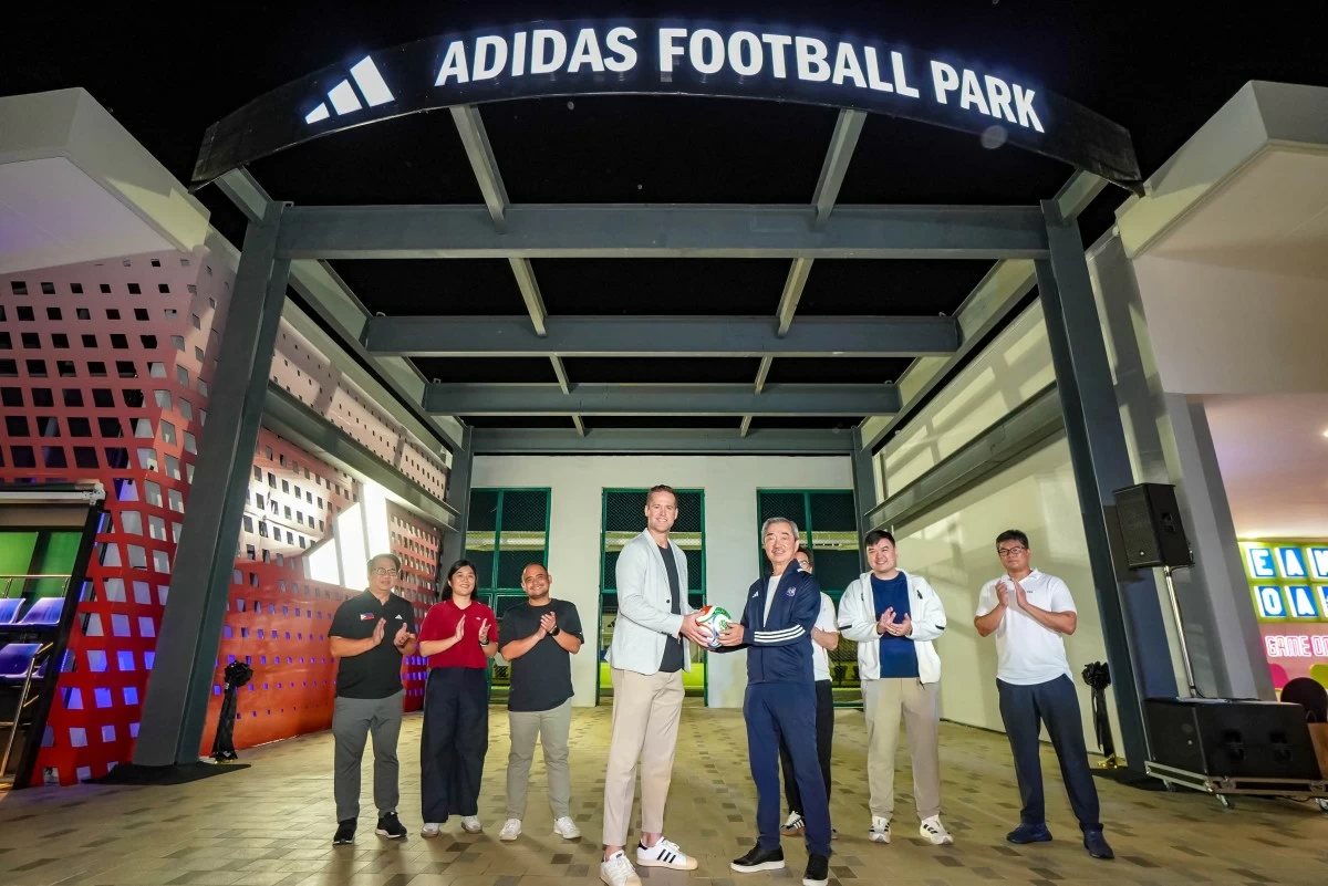 (L-R) PFF General Secretariat Gelix Mercader, adidas Brand Activation Senior Manager Jen Dacasin, DTC Director Tim Abella, adidas Philippines Country Manager Dave Sexton, SM Prime Chairman of the Executive Committee Hans T. Sy, SM Supermalls President Steven T. Tan, SM EDD President Hans T. Sy Jr.,  and Mico Gutierrez, PFF
