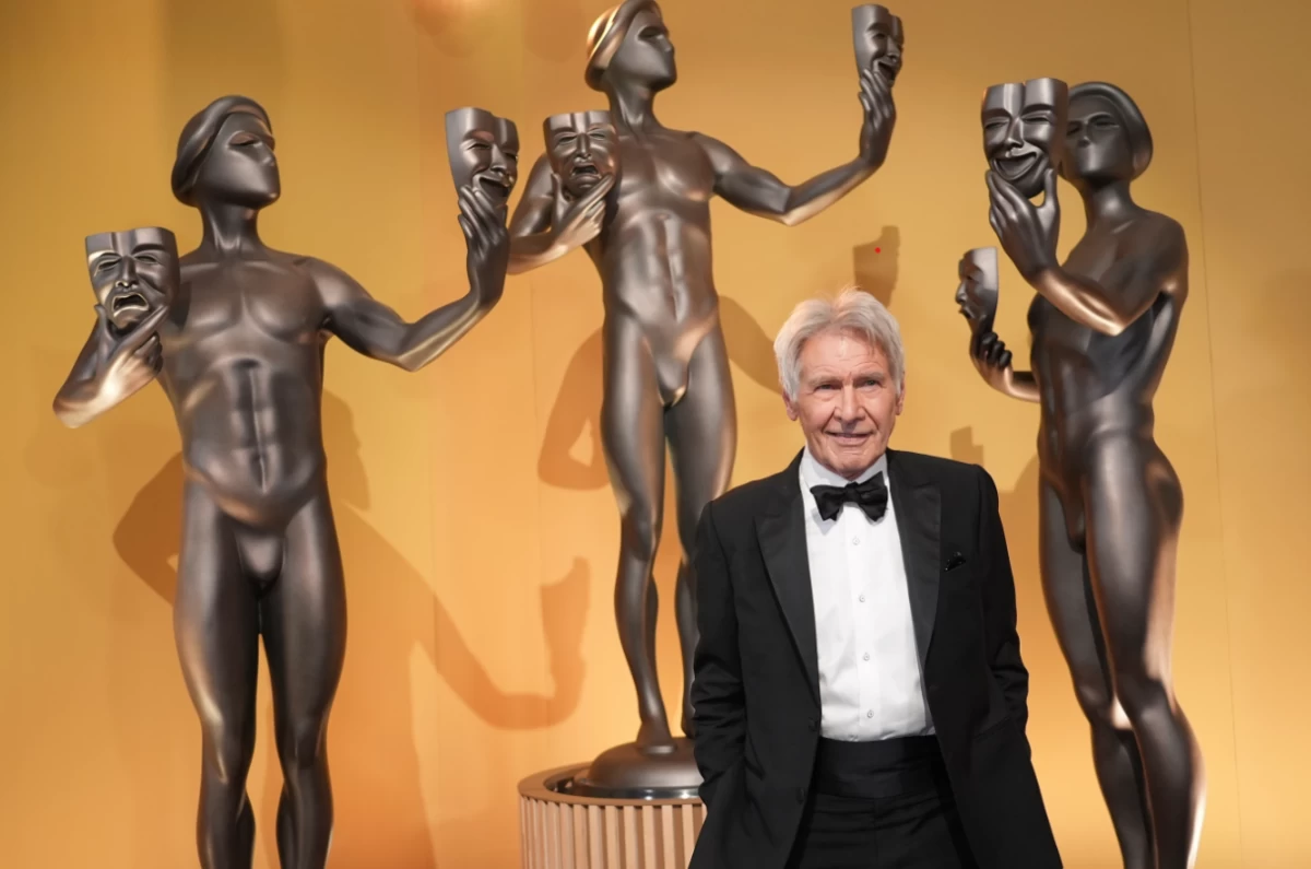 Award winning actor Harrison Ford arriving at the 31st Screen Actors Guild Awards (AP) 