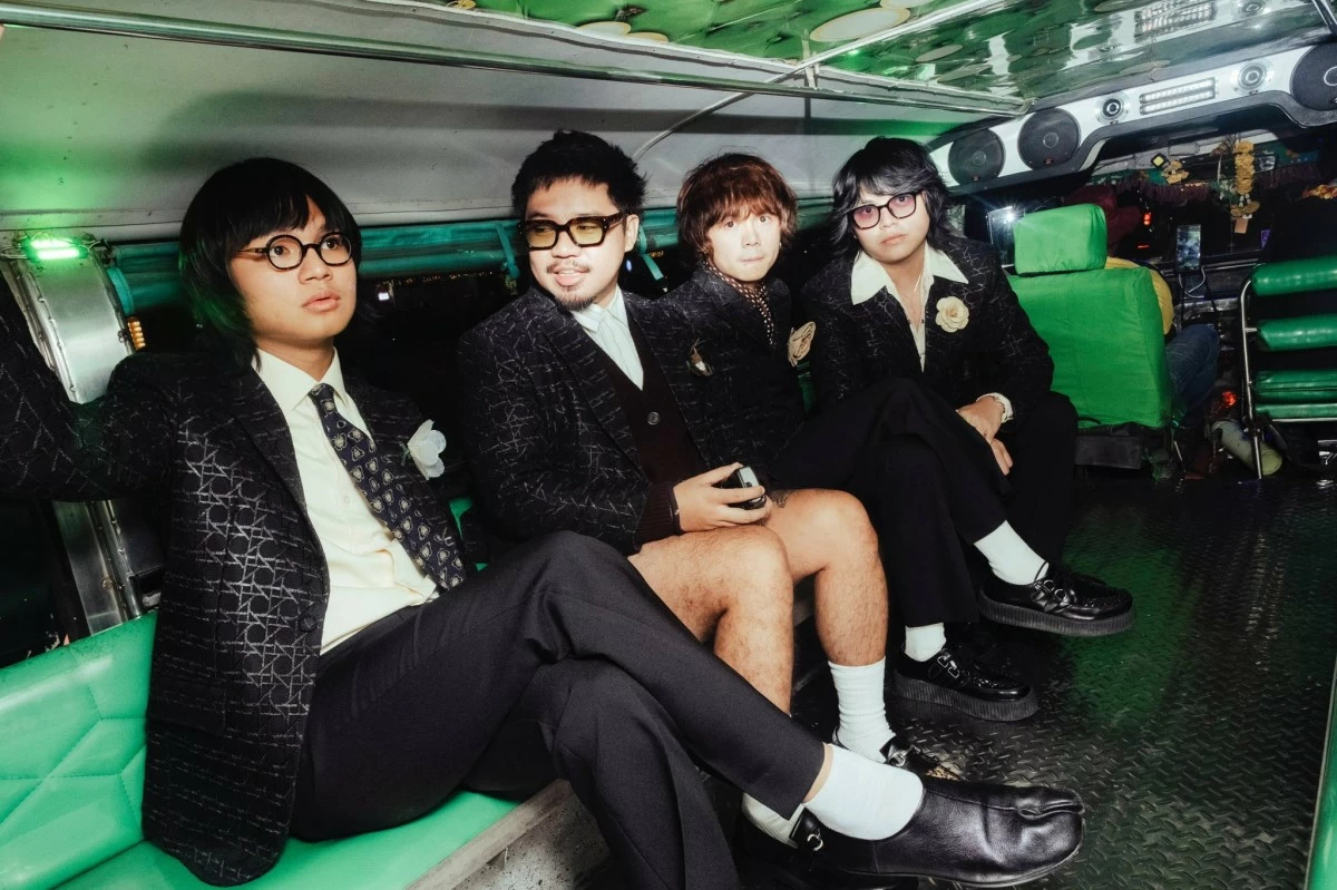 IV of Spades (Facebook)