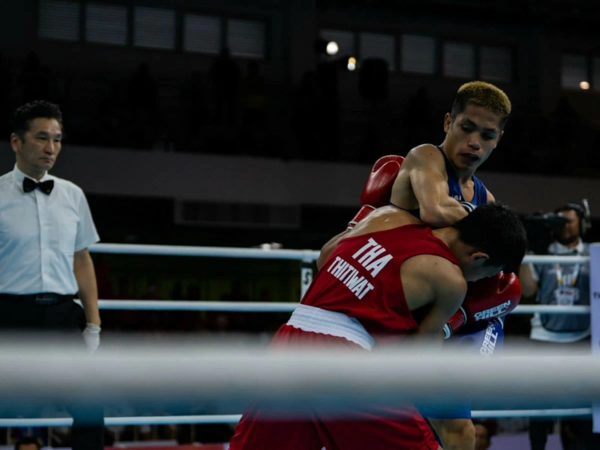 JAY BRYAN Baricuatro, in blue, battles Thitiwat Phlongaurai of Thailand. (POC Media Pool)