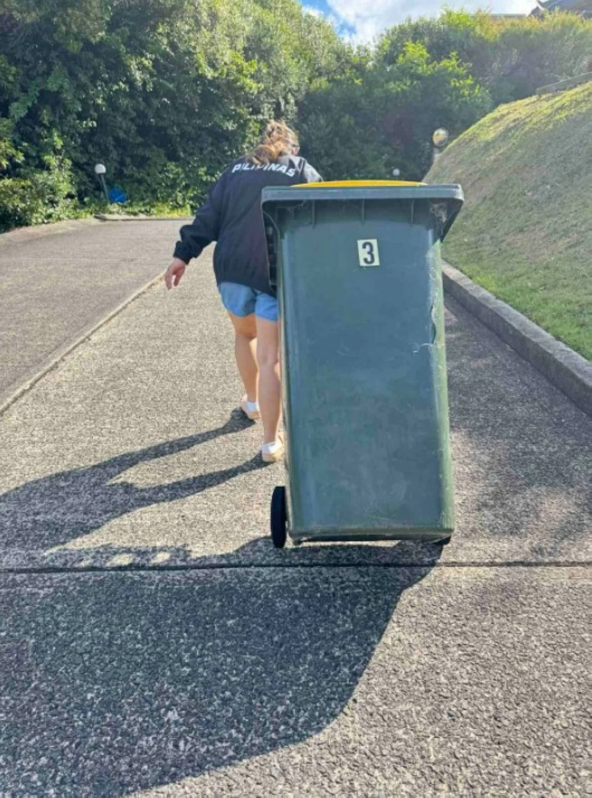 Interesting system: The red bin for rubbish is intentionally the smallest. It’s a simple reminder to reduce waste as much as possible. If you get a sticker from the council for improper sorting, you’ll be fined — automatically deducted from your account. Trash bins are also visible on nearly every corner.