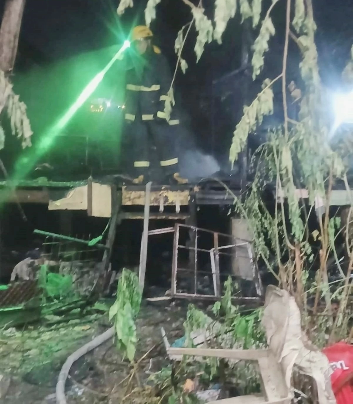 The fire in Barangay Sta. Ana in Taguig on Dec. 24 (Photo from Pembo Fire & Rescue Brigade on Facebook) 
