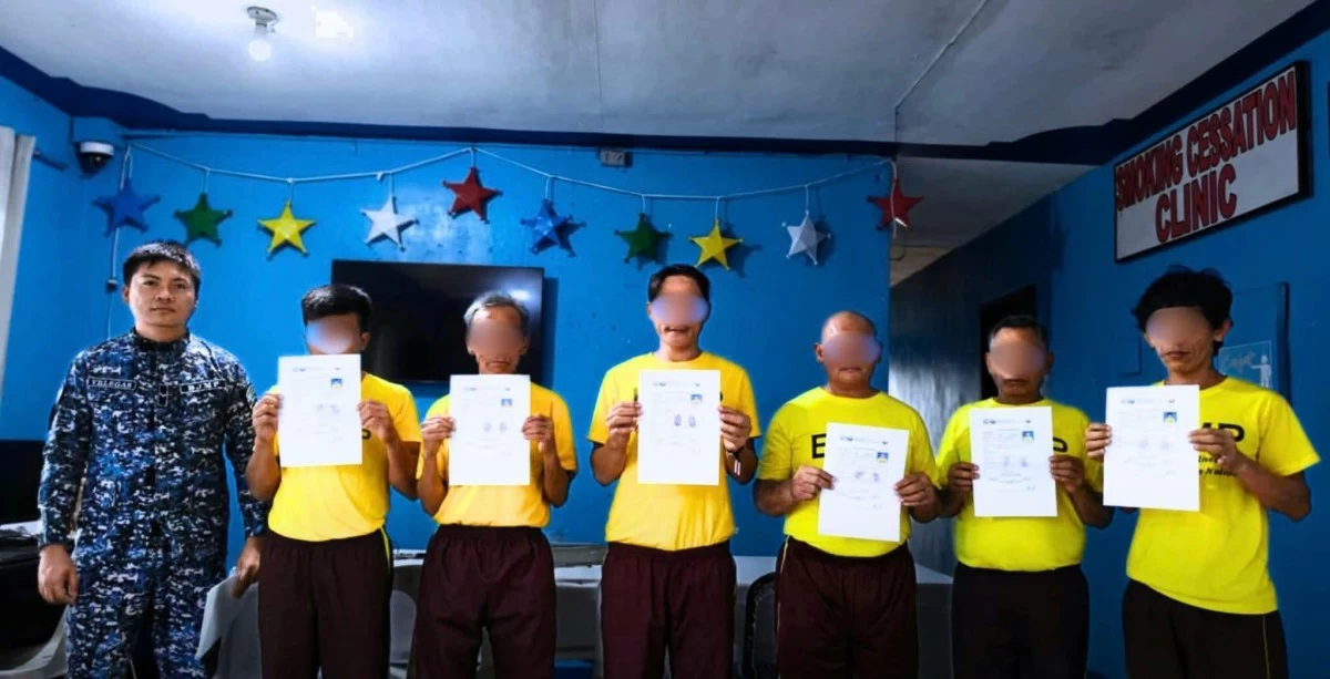 
THE  Bureau of Jail Management and Penology-Negros Island Region (BJMP-NIR) released six Persons Deprived of Liberty (PDL) from the Negros Occidental District Jail-Male Dormitory in Barangay Tabunan, Bago City on Christmas eve, Dec. 24. (BJMP-NIR)
