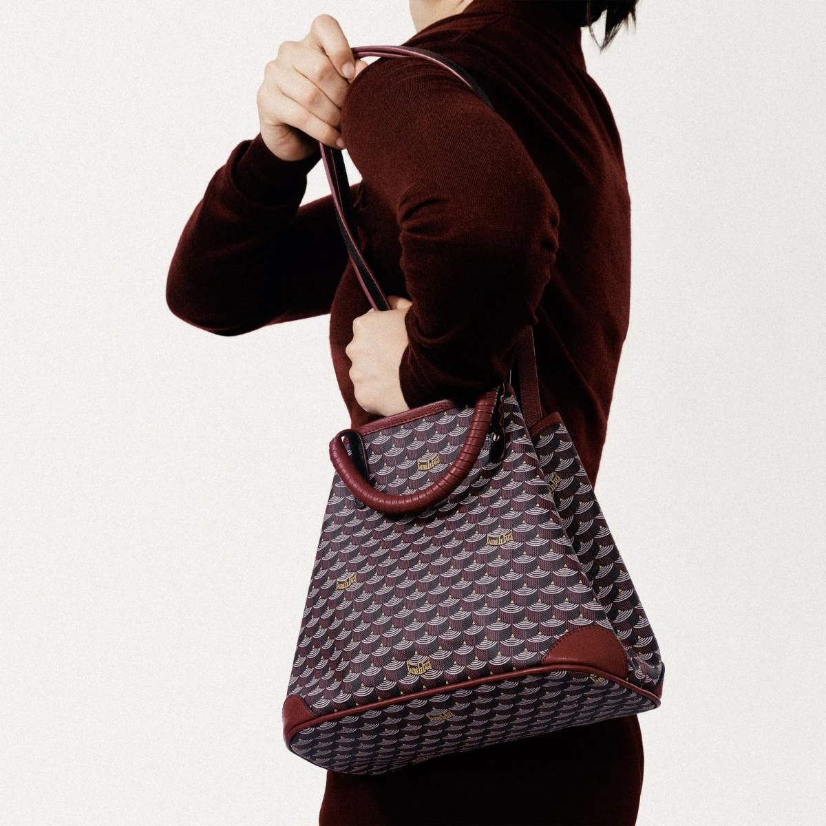 Double Battle 35 in burgundy